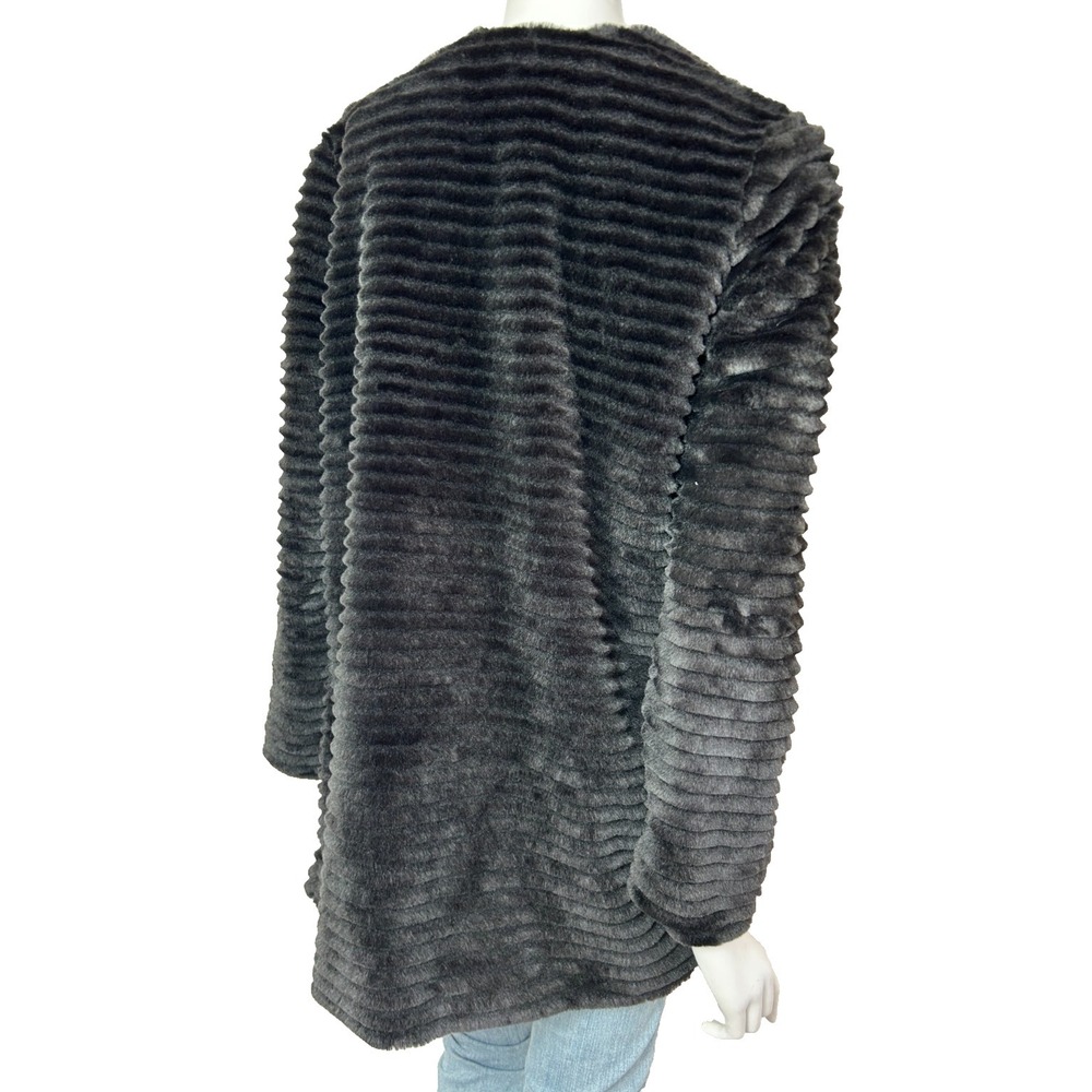 BB Dakota Faux Fur Jacket Coat Size Medium Black Ribbed Single Button NWT $138 - Picture 6 of 12